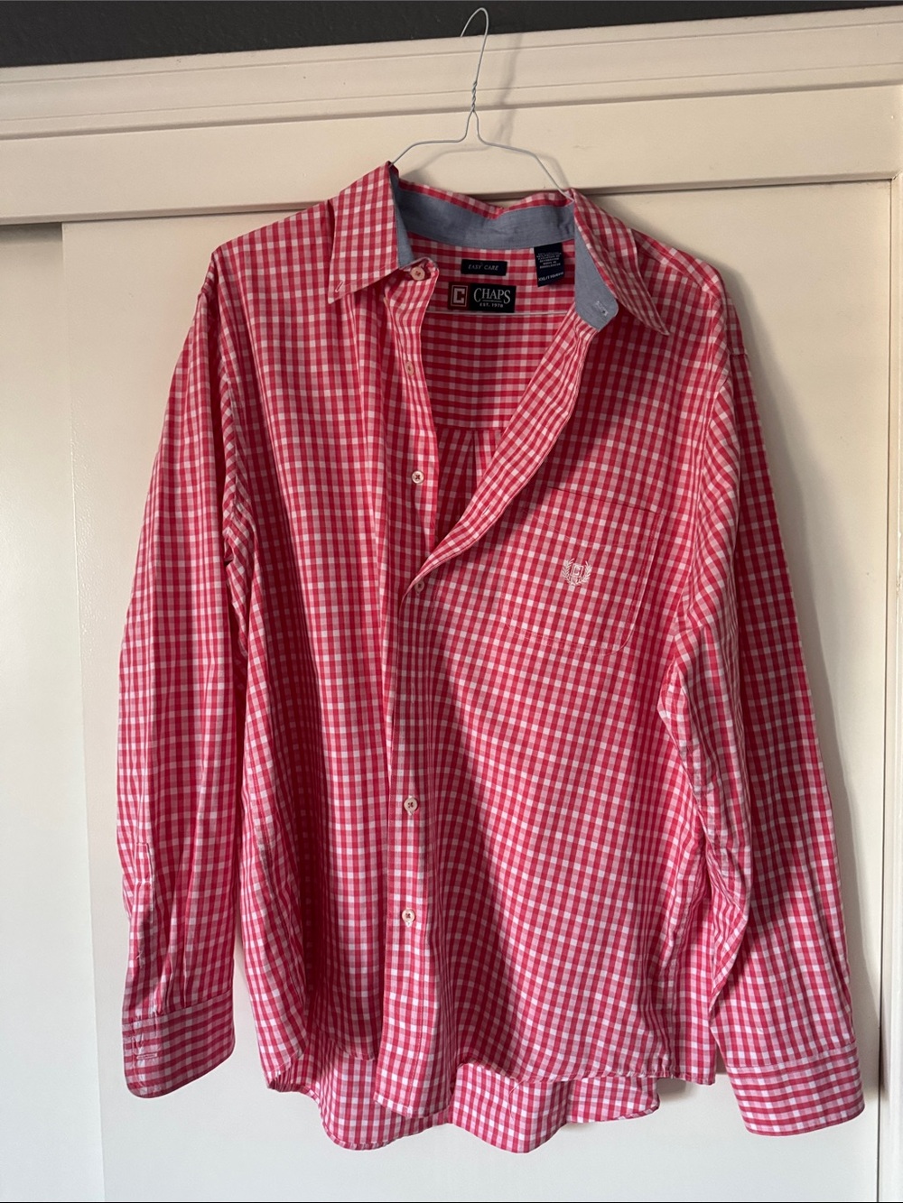 Chaps Men’s Pink and White Gingham Button-Down Shirt